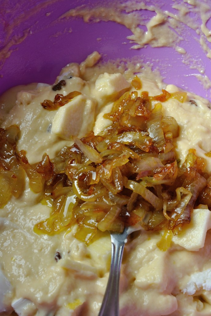 Cake Oignons Confits,Raisins Secs,Chèvre,Pomme,Noisettes 2