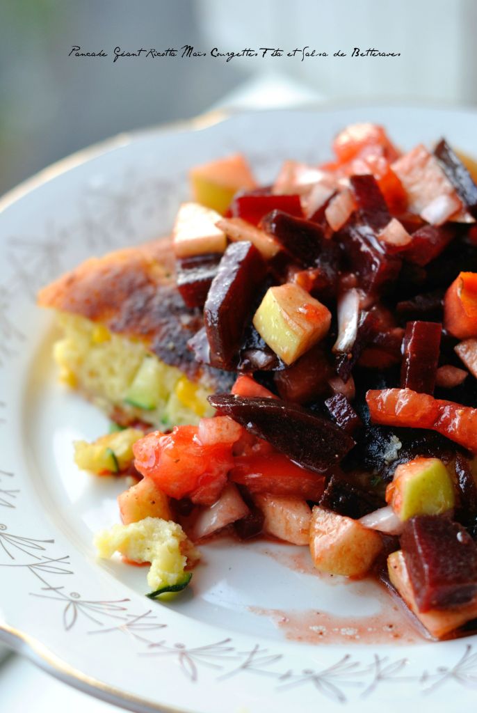 Pancake Géant RIcotta Maïs Courgettes Féta et Salsa de Betteraves 1